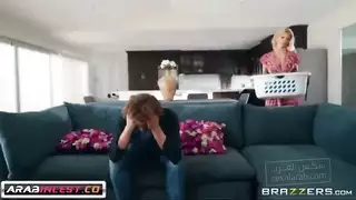 زوجة الأب المسيطرة: جماع هيمنة كامل