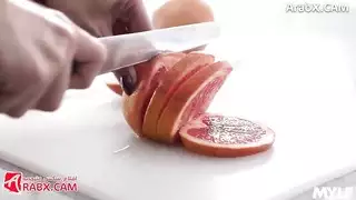 الرشوة الجنسية من الأم لمصلحة ابنائها سكس مترجم