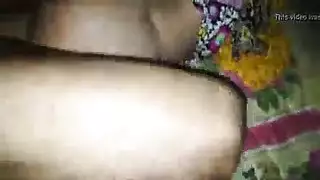 زوجتي العارية تركب قضيبي الصباحي