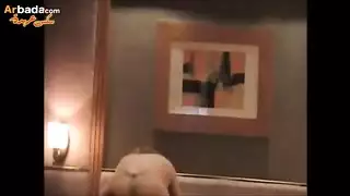 يجبر زوجته ديوث على صاحبه