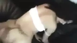 نيك حلقي بقضيب صلب من الخلف في وضع رعاة البقر