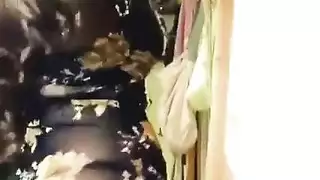 شرموطة شرق أوسطية تطحن في مشهد بورن صريح
