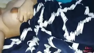 ديسبي بورن: وجه جميل وثدي كبير للستيفدوتر