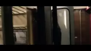 يتلصلص بالبحر