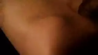صغيرة وقحة: تنورة مرفوعة من أجل جماع إباحي