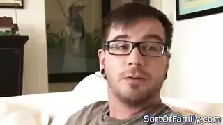 جنس شرجي عميق مع أخت زوجية إباحية بوضعية كلب