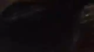 يأخذ ذلك القضيب الصلب مثل المحترفين