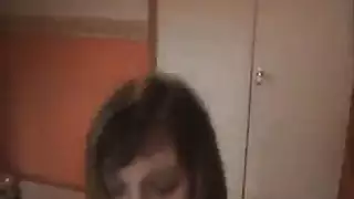 نسوان بصور نفسهم على التلفون