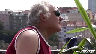 جلسات سكس يومية ثلاثية مع عاهرتين مثيرتين