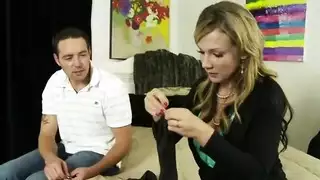 أختي مص قضيبي أثناء رحيل والدي