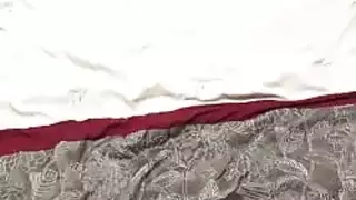ركوب عنيف على قضيب حليبي ضخم