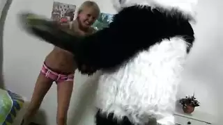 مص بالمزلق الشديد ونكاح الحلق