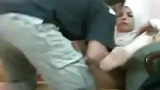 سكس مصري إمرأة متزوجة تتناك من جارها وصاحب جوزها