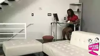 مص وعملية جنس مع بنات إسبانيات