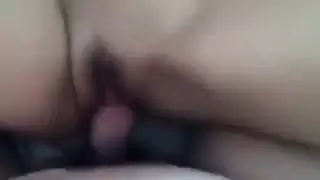 عاهرة سودانية ساخنة تفتح كسها العصيري