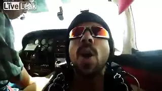 نجمة أفلام إباحية نيجيرية تأخذ قضيبًا ضخمًا في كل الفتحات