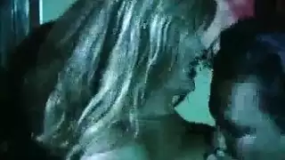 صفع وجنس لمؤخرة ممتلئة وسمراء