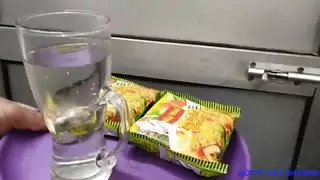 من أي وقت مضى أفضل لعنة xxx مع فتى خدمة الفندق في الحمام hotty jiya sharma