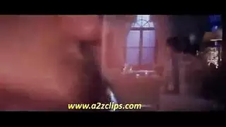 شرج يابانية مراهقة في الفصل الدراسي