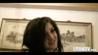 مقطع إباحي جاهز للمشاهدة