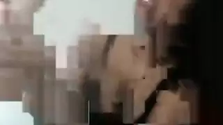 تأوهات أصغر فتاة أثناء الجنس العنيف