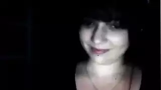امرأة ناضجة وعشيق شاب في فعل فاضح