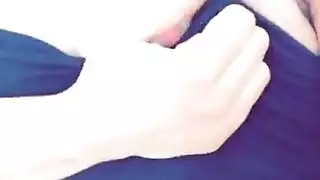 داليا ذات الصدر الكبير في مشهد بي دي إس إم قاسٍ