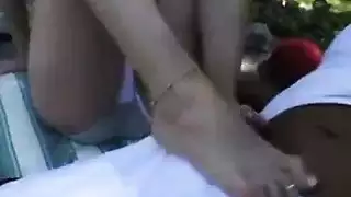 سودانيات يمصصن و ينيكن في جلسة شيشة جنسية