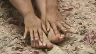 جلسة بيت دي إس إم لأنكيتا لوخاندي مع مص عميق