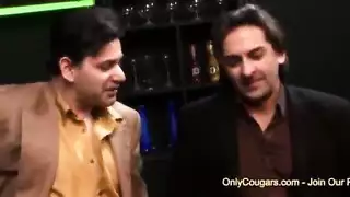 راهبة تتعرض لجماع صعب في شاحنة توصيل