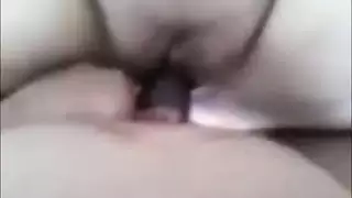 ظهور وفاء مكي الإباحي بصدرها الكبير والمبلل