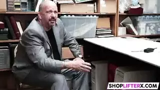 جميلات مسيحيات مفتوحات الأرجل في جنس عنيف