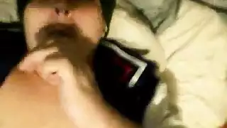 شقراء بريئة تمتلئ بالسائل المنوي