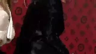 شريط سحاقي: لعق الثدي ولعب مهبلي دون انقطاع