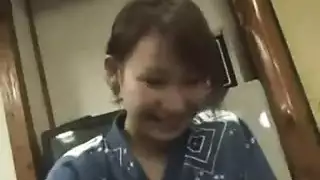 الأخوات يلهون مثلية مع لعق كس