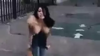 من تعري الكلوت إلى الوضعية الخلفية القوية في العلن