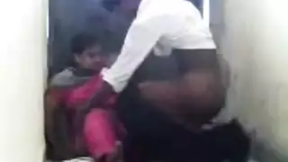 أفلام إباحية هندية: نيك شرجي خفي مع عاهرة شرقية