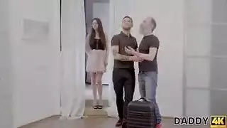 الاب ينيك صديقة ابنو السودا