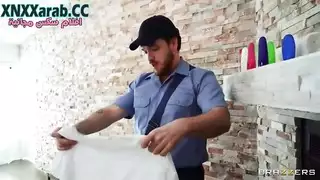 نهاية سعيدة بجنس فموي بعد استمناء زيتي