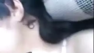 عربي مع اختيه