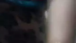 سواق ميكروباص يفرش لولية من العشوائيات في العربية