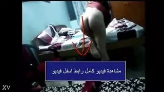 الفحل العربي يسيطر لممارسة جنس صعب