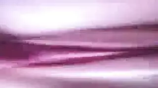 جليسة المراهقة المشاغبة تأخذ عدة قذفات أثناء العمل