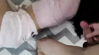 تستفز صديقها ليضربها بقضيبه الصلب