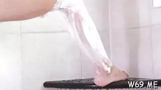 تعذيب شاباب