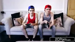 سكس شاب ينيك ام صديقه مترجم