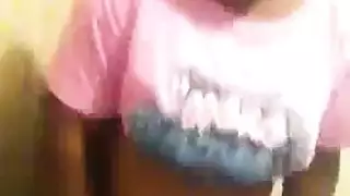 في سن المراهقة الثدي الدهون يظهر كل شيء