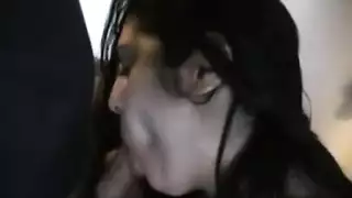 نهود مع اخوها