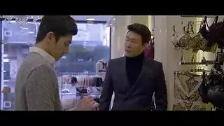عاهرة مذلة تأخذه للخارج