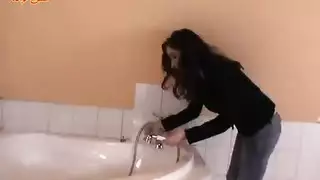 مصري حصري بنوته مصرية مسيحية جابت صاحبها في البيت من ورا اهلها